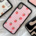 Strawberry Pattern Premium & Aesthetic Metal Phone Case | 2025 Edition - Image 2